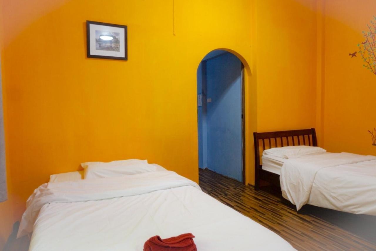 Chongrak Guesthouse Chiang Mai Exterior photo